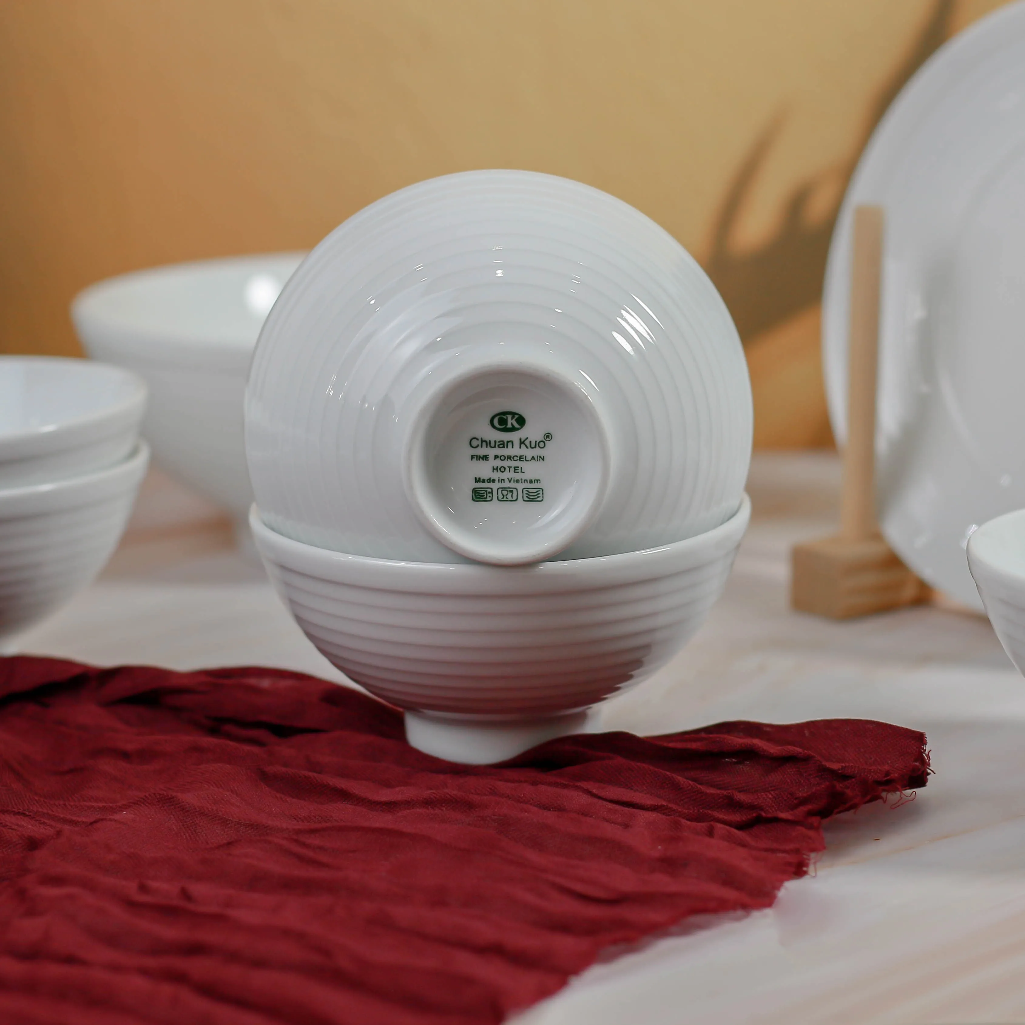 Bộ 10 bát cơm sứ trắng vân xoáy cách điệu 11cm - set chén cơm sứ thương hiệu ck cho nhà hàng, khách sạn