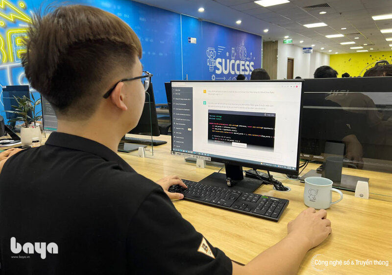 ChatGPT.com - Chọn việc ChatGPT.com sẽ giúp hoàn thành