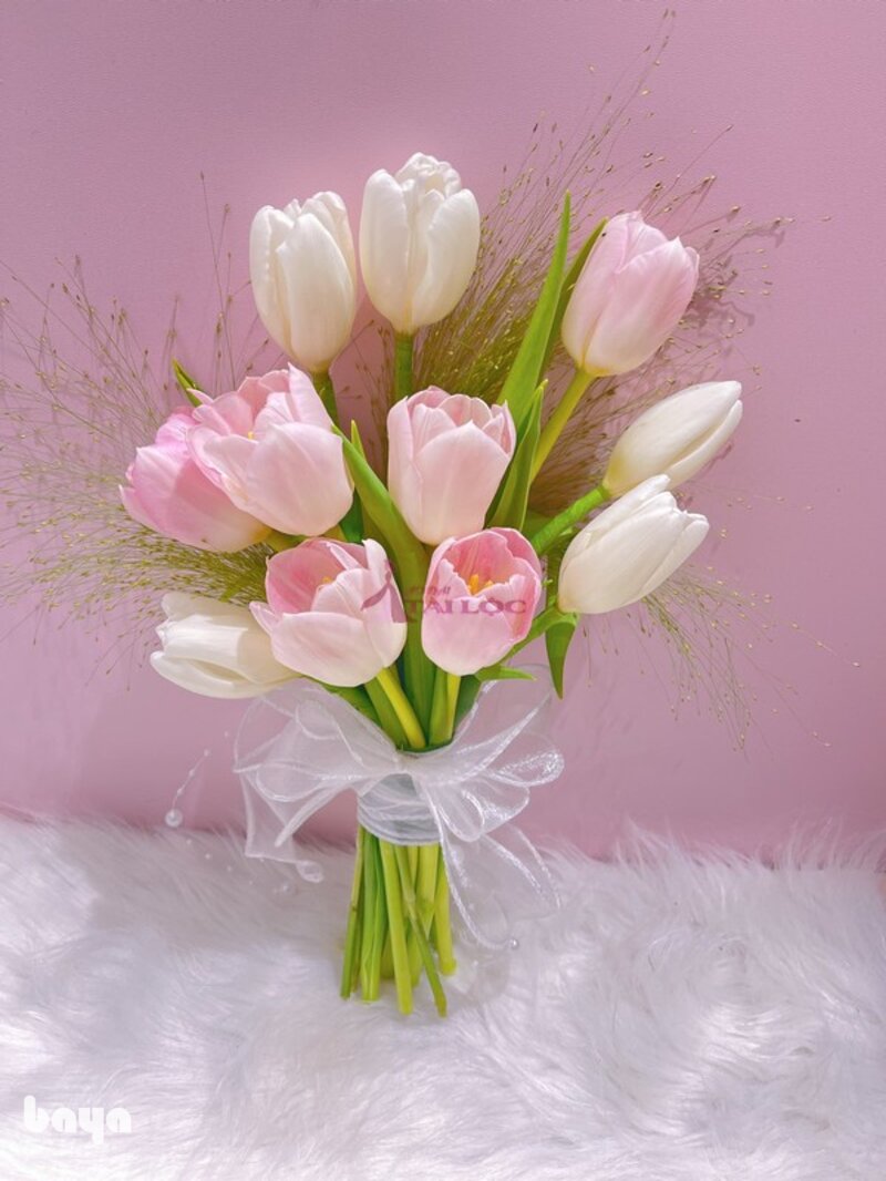 Hoa tulip - Các bước cắm cơ bản