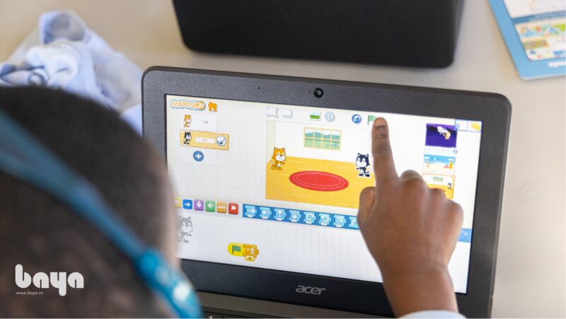 Scratch - Thêm lời thoại Scratch và chuyển động vừa đủ